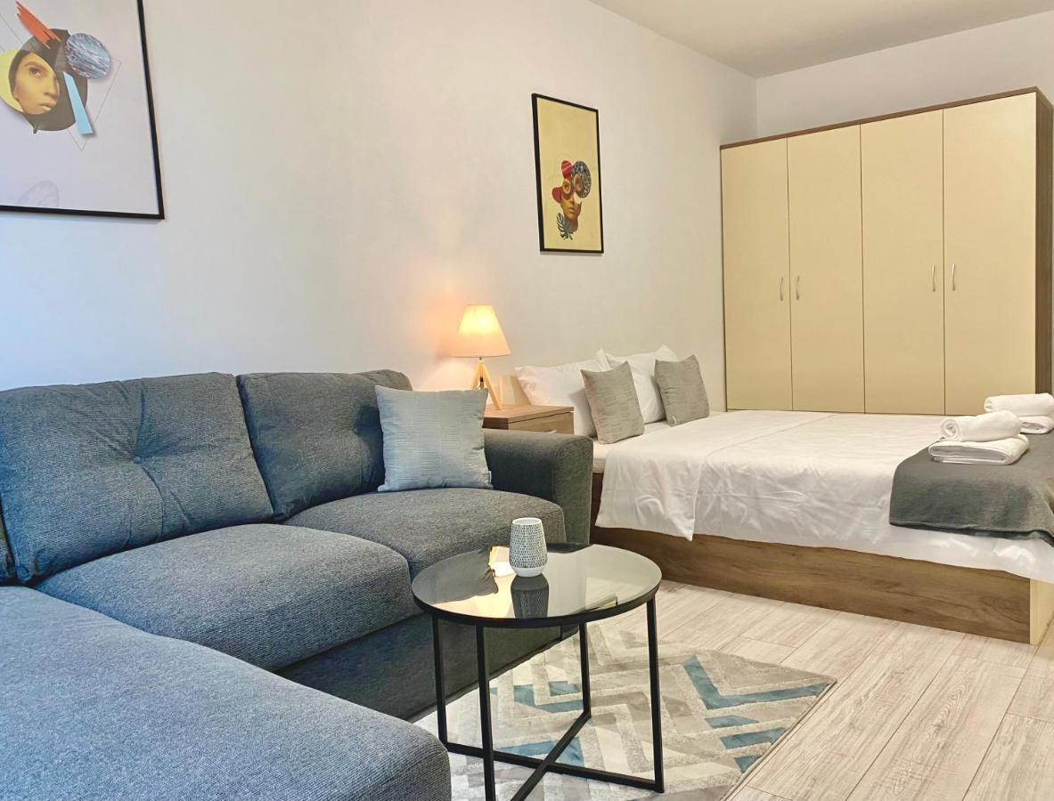Spacious & Cozy 2 Bed Apartment With Work Space & Fast Wi-Fi Stara Zagora Exterior photo