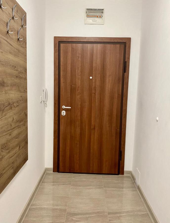 Spacious & Cozy 2 Bed Apartment With Work Space & Fast Wi-Fi Stara Zagora Exterior photo